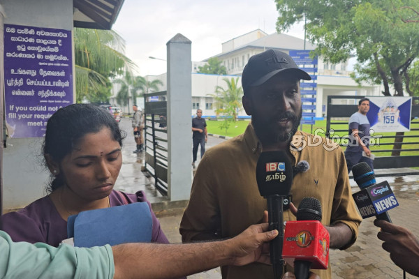 சிறைச்சாலையில் தடுத்து வைக்கப்பட்டிருந்த விளக்கமறியல் கைதி! சகோதரியிடம் 2 மணிநேரம் விசாரணை... | Jaffna Remand Inmate In Coma சிறைச்சாலையில் தடுத்து வைக்கப்பட்டிருந்த விளக்கமறியல் கைதி! சகோதரியிடம் 2 மணிநேரம் விசாரணை... | Jaffna Remand Inmate In Coma