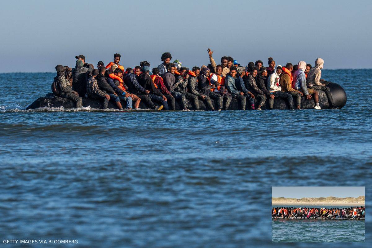migrant smugglers using mega dinghies to reach uk migrant smugglers using mega dinghies to reach uk