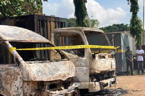இரவோடு இரவாக சிறையில் இருந்து தப்பிய 600 கைதிகள் | Jail In Nigeria Capital Inmates Escape