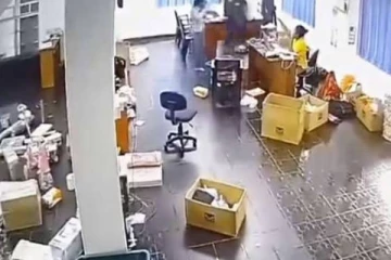 பெண்னை தாக்கிய தம்பதிக்கு நீதிமன்றம் விடுத்த உத்தரவு!