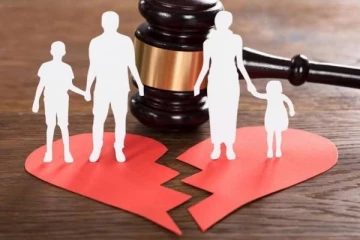 21 ஆண்டு மண வாழ்க்கை; 21 நிமிடங்களில் தம்பதிக்கு தவறாக விவாகரத்து வழங்கிய நீதிமன்றம்!