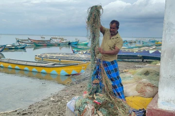 எரிபொருள் தட்டுப்பாடு:  கடற்றொழிலாளர்கள் விடுத்துள்ள எச்சரிக்கை (Photo)