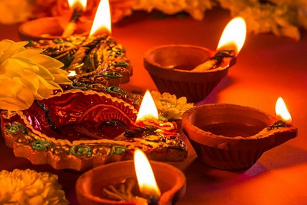 இன்று மாசி அமாவாசை; முன்னோர்களின் ஆசி கிடைக்க இதனை செய்யுங்கள்! | If You Worship Like This On This New Moon Day