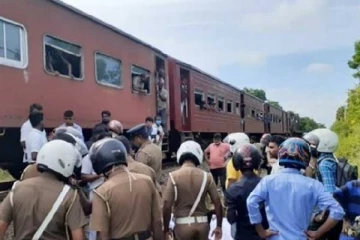 தொடருந்தில் மோதி இளைஞன் உயிரிழப்பு