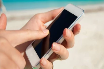 கைத்தொலைபேசிகளை பாவிப்போருக்கு வைத்தியர் விடுத்துள்ள முக்கிய தகவல்