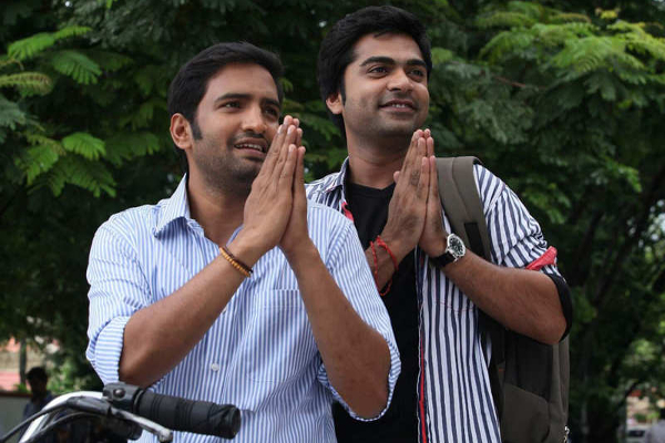 சிவகார்த்திகேயன் உடன் சேர்ந்து நடிக்கும் வாய்ப்பை தட்டிக்கழித்த சந்தானம்! | Sivakarthikeyan Santhanam Cold War