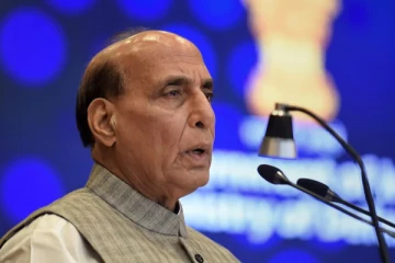 சொக்கத் தங்கம் பிரதமர் மோடி - மத்திய அமைச்சர் ராஜ்நாத் சிங் புகழாரம்