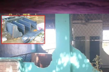 කන්තලේ සීනිපුර බණ්ඩාරනායක විදුහලට වන අලින්ගෙන් හානි