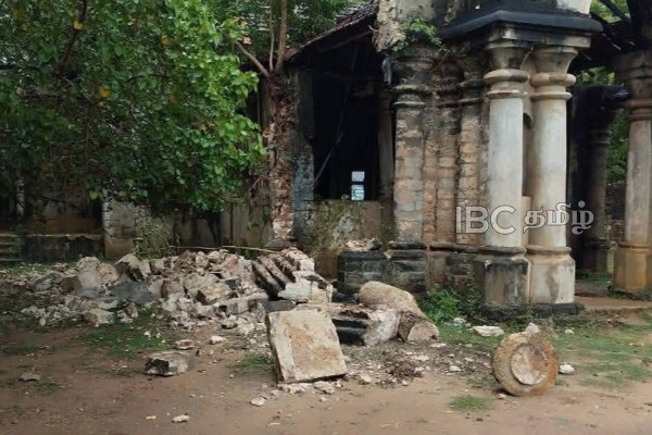 யாழ் உள்ளிட்ட பகுதிகளில் கொட்டி தீர்க்கும் கனமழை - மக்களுக்கு விடுக்கப்பட்ட எச்சரிக்கை | Heavy Rain Weather In Tamil