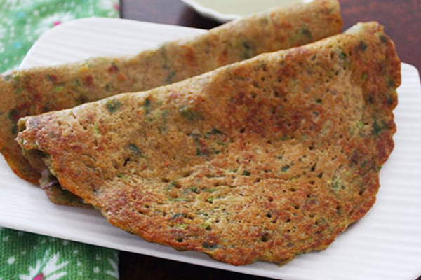 சத்துக்களை அள்ளித்தரும் ரவை ஓட்ஸ் கீரை அடை: செய்வது எப்படி? | Rava Oats Adai In Tamil