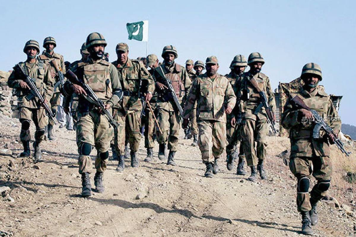 பாகிஸ்தான் - ஆப்கானிஸ்தான் எல்லையில் தீவிர இராணுவத் தாக்குதல்! | Intense Military Attack Pakistan Border