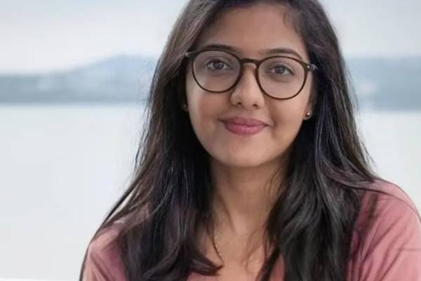 முதல் முயற்சியிலேயே யுபிஎஸ்சி தேர்வில் தேர்ச்சி பெற்ற ஐஏஎஸ் அதிகாரி.., திருமணத்திற்கு பின்னால் உள்ள கதை | Ias Officer Who Cleared Upsc Exam In First Attempt