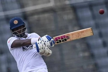 நங்கூரமாக நின்ற ஏஞ்சலோ மேத்யூஸ்.. அசத்தல் சதம்!