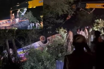 சாக்கடைக்குள் தலைகீழாக கவிழ்ந்த பேருந்து! 3 பேர் பரிதாப பலி..24 பேர் காயம்