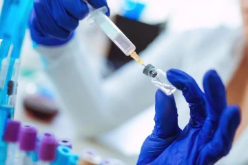 இந்தியாவில் கண்டுபிடிக்கப்பட்ட கர்ப்பப்பை கழுத்து புற்றுநோய் தடுப்பூசி