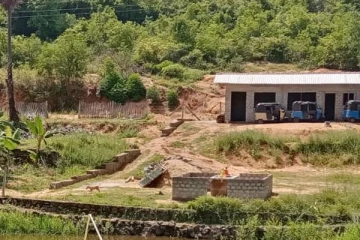 திருகோணமலையில் தடை உத்தரவை மீறி புத்தர் சிலைகள் அமைப்பு: மக்கள் பலத்த எதிர்ப்பு