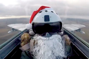 செண்டா உடையில் ரஷ்ய இலக்குகளை நோக்கி ஏவுகணை தாக்குதல்! வெளியான காணொளி