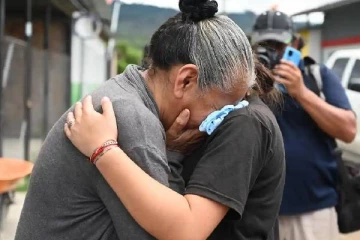 வெடித்த கலவரம்...கொத்தாக கொல்லப்பட்ட பெண்கள்: கருகிய நிலையில் உடல்கள்