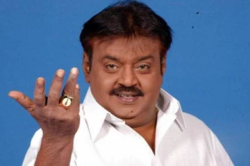 நடிகர் விஜயகாந்தை இப்படி பார்க்க மனசு வலிக்கிறது.. ரசிகர்களை கண்கலங்க வைத்த புகைப்படம்