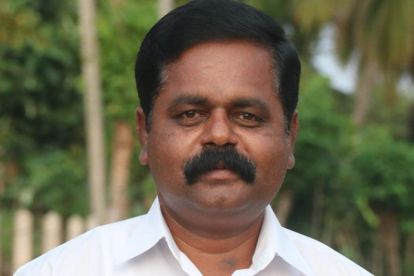 எம்.பி.க்களுக்கு துப்பாக்கி வழங்குவது ஆபத்தானது ; சிவஞானம் சிறீதரன் எச்சரிக்கை | Where Two Mps Shot Each Other Sridharan Mp Point எம்.பி.க்களுக்கு துப்பாக்கி வழங்குவது ஆபத்தானது ; சிவஞானம் சிறீதரன் எச்சரிக்கை | Where Two Mps Shot Each Other Sridharan Mp Point