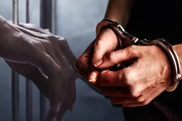 தொழிலதிபர்களை கடத்தி கொடுமைப்படுத்தி, பணம் பறித்த போலி இராணுவ மேஜர் | Fake Army Major Arrested