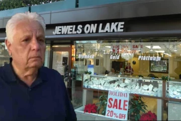 500,000 டொலர் மதிப்பிலான தங்கம் மற்றும் வைர நகைகள்: பெப்பர் ஸ்பிரே தெளித்து கொள்ளையர்கள் கைவரிசை