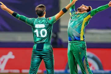 வீணாய் போன கோலியின் ஆட்டம் :   வரலாற்றை மாற்றி எழுதியது பாகிஸ்தான்