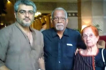 கதறியழுத தாயை கட்டியணைத்து அஜித் கொடுத்த ஆறுதல்! வைரல் காட்சி