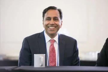 அமெரிக்காவில்  சாதனை படைத்த மற்றுமொரு இந்திய வம்சாவளித் தமிழர்!