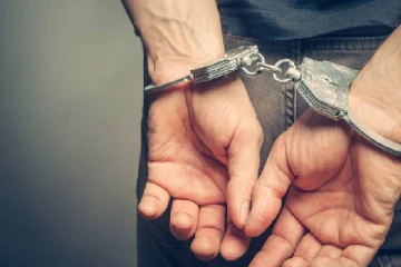 ஐஸ் போதைப்பொருளுடன் கைது செய்யப்பட்ட இளைஞர்