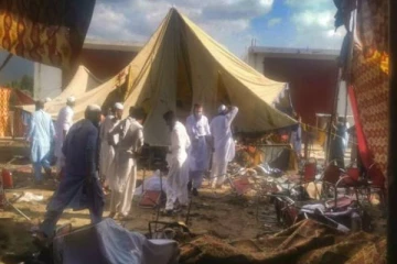 வெளிநாடொன்றில் பொதுக்கூட்டத்தின் போது குண்டுவெடிப்பு: 44 பேர் உயிரிழப்பு