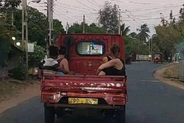 இலங்கைக்கு வந்த வெளிநாட்டு சுற்றுலா பயணிகளுக்கு நேர்ந்த அவல நிலை!
