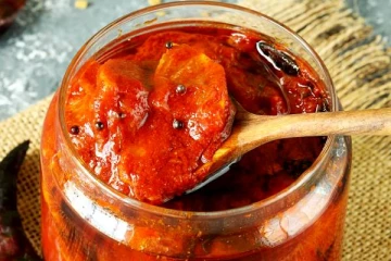 நீரிழிவு நோயாளியிருந்தால் ஊறுக்காய் சாப்பிடலாமா? எச்சரிக்கை...!