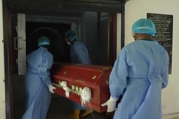 கோவிட் தொற்றால் இறக்கும் நபர்களின் உடல்கள் இலவசமாக தகனம்