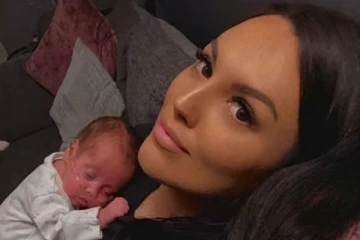 பிரித்தானியாவில் பிறந்த அதிசய குழந்தை!