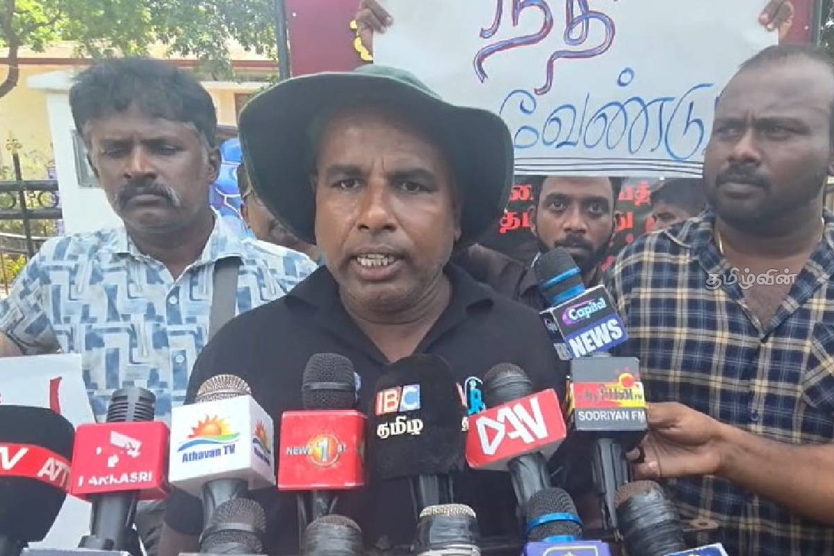யாழில் மாவட்ட செயலகத்திற்குள் இரகசியமாக சென்ற ஊடக பிரதி அமைச்சர் | Deputy Media Minister Secretly Enter Secretariat யாழில் மாவட்ட செயலகத்திற்குள் இரகசியமாக சென்ற ஊடக பிரதி அமைச்சர் | Deputy Media Minister Secretly Enter Secretariat