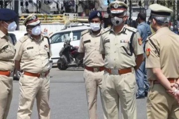 டெல்லி கூடுதல் கமிஷனர் சின்மோய் பிஸ்வால் உள்பட 1000 போலிசாருக்கு கொரோனா - டெல்லி காவல்துறை அறிவிப்பு