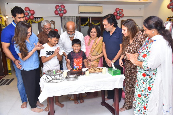 குடும்பத்துடன் பிறந்தநாள் கொண்டாடிய ரஜினி - இணையத்தை கலக்கும் புகைப்படங்கள் - தமிழ்நாடு