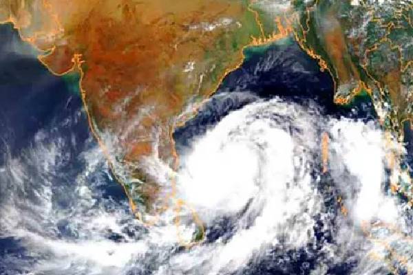 அவதானமாக இருங்கள்..! வடக்கு - கிழக்கு மக்களுக்கு விடுக்கப்பட்டுள்ள எச்சரிக்கை | Weather Alert Srilanka Rain Warning North East அவதானமாக இருங்கள்..! வடக்கு - கிழக்கு மக்களுக்கு விடுக்கப்பட்டுள்ள எச்சரிக்கை | Weather Alert Srilanka Rain Warning North East