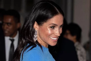 சவுதி இளவரசர் பரிசளித்த காதணிகள்... மேகன் மெர்க்கலிடம் விசாரிக்கவே அஞ்சிய அரண்மனை: வெளிவரும் புதிய தகவல்