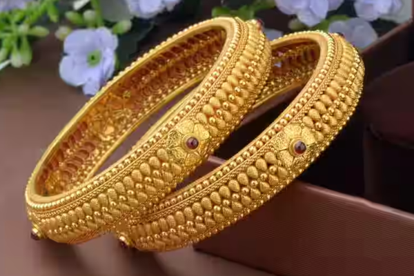 தங்க விலையில் தொடரும் மாற்றம் : இன்றைய நிலவரம் | Gold Price Increase In Gold Market Sri Lanka World