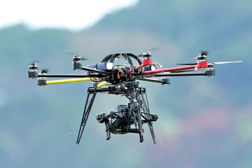 வாகன போக்குவரத்தினை கண்காணிக்கும் அதிரடி படையின்  ட்ரோன் கமராப் பிரிவு