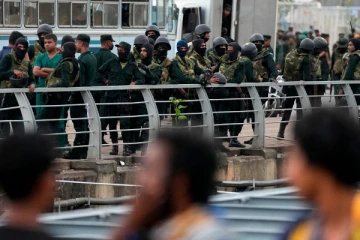 கொழும்பில் நள்ளிரவில் மக்களை தாக்கியதா சிறிலங்கா கடற்படை தொடர்பில் வெளிவரும் உண்மைகள் (Video)