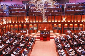 මුළු රටම නොඉවසිල්ලෙන් බලා සිටි තීරණය අද - විශ්‍රාම වයස දීර්ඝ කිරීම සඳහා වූ පනත් කෙටුම්පත පාර්ලිමේන්තුවට