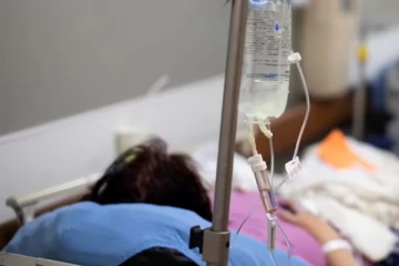 வேலைக்கார பெண்ணுடன் குடும்பம் நடத்திய கணவன் - ICUவில் மனைவி செய்த செயல்!