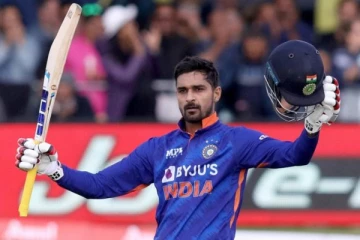 தொட்டது எல்லாம் வெற்றி...உலக சாதனை படைத்த லக்கி சார்ம் தீபக் ஹூடா