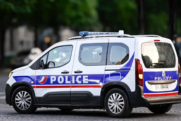 பிரான்ஸில் பெண் கொடூரமாக கொலை; கணவன் கைது | Woman Saint Cloud Murdered In France