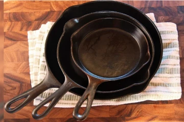 இரும்பு பாத்திரத்தில் இந்த உணவுகளை சமைக்க கூடாதாம்!