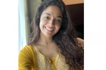 கொரோனாவில் இருந்து குணமான கீர்த்தி சுரேஷ்.. என்ன முகம் இப்படி டல் ஆகிடுச்சே ?