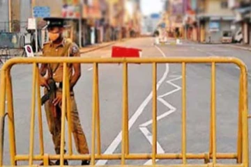 විරෝධතාවක් නිසා ප්‍රධාන මාර්ගයක් සම්පූර්ණයෙන් අවහිර වෙයි..